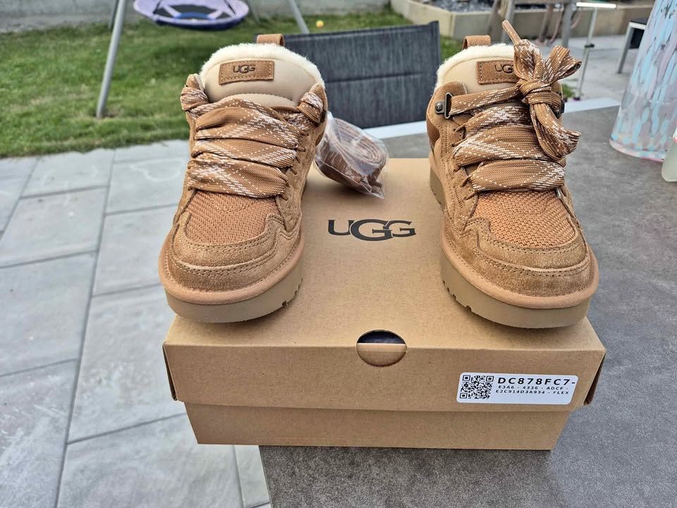Ugg Scarpe da donna: UGG Boots ungebraucht – Nuovo (secondo la descrizione) da Zürich venduto da romi999