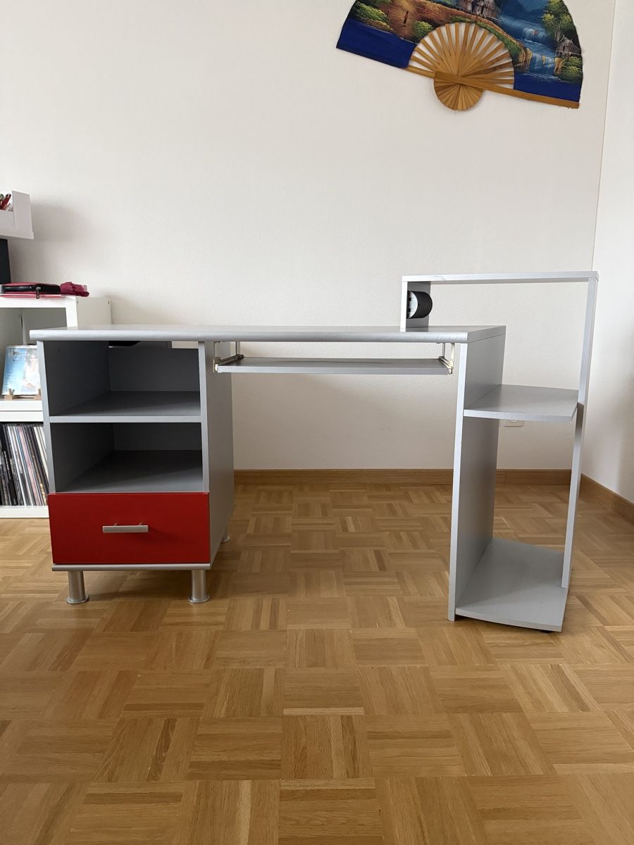 Scrivanie: Schreibtisch – Usato da Altstätten SG venduto da hsc_7wn6