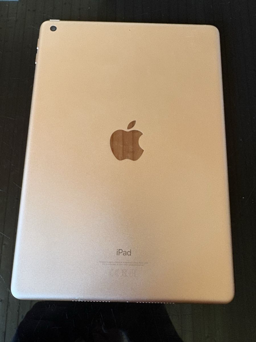 Apple Tablet PC: Apple iPad 6 128GB Rosegold – Gebraucht aus Stäfa von Louder85 3
