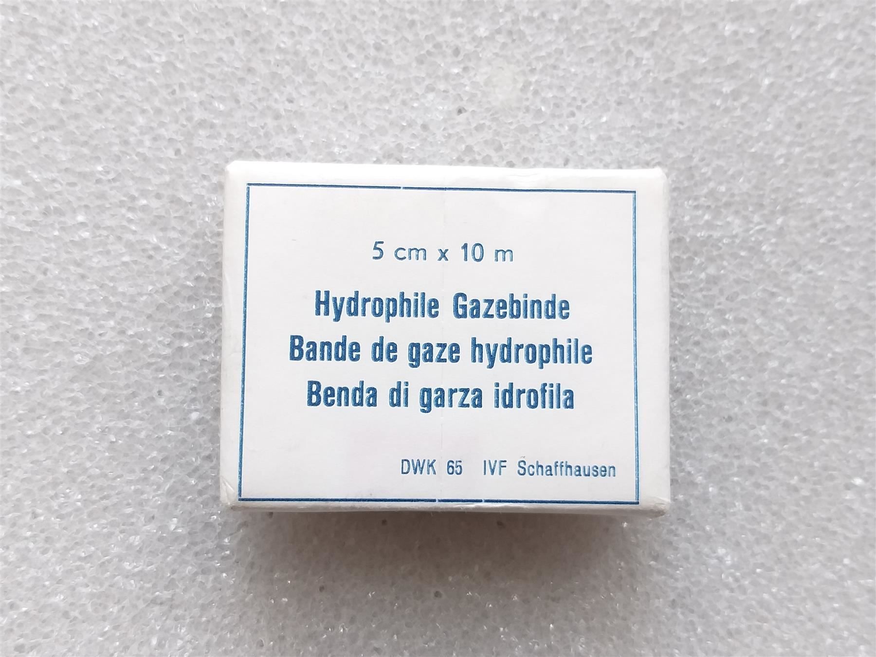 Kit di pronto soccorso: Hydrophile Gazebinde 5 cm x 10 m 1965 – Usato da Bauma venduto da SwissMilitaria