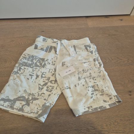 kurze Hosen Junge Gr. 140