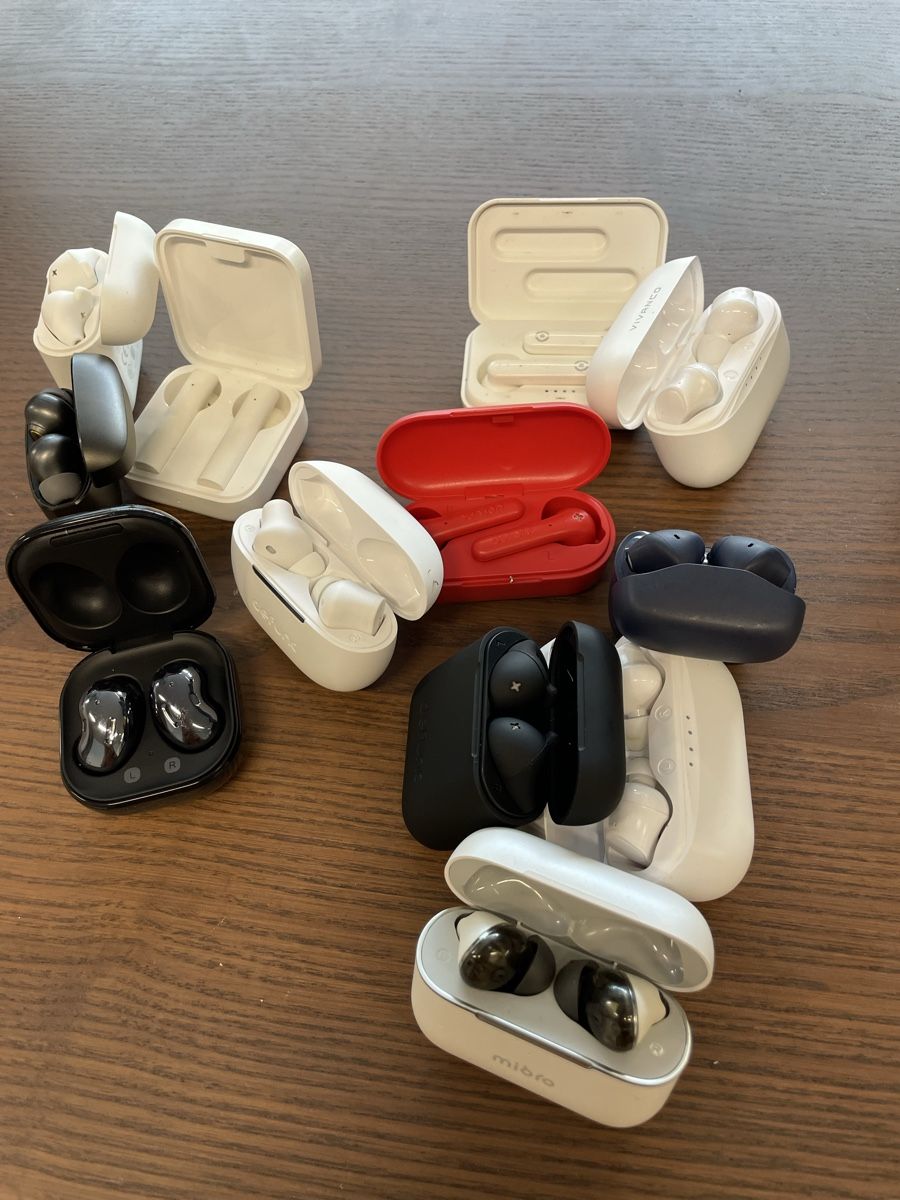 Cuffie: 12 paar Bluetooth Kopfhörer ungetestet, ohne Kabel/Adapter – Difettoso da Näfels venduto da NOXION 3