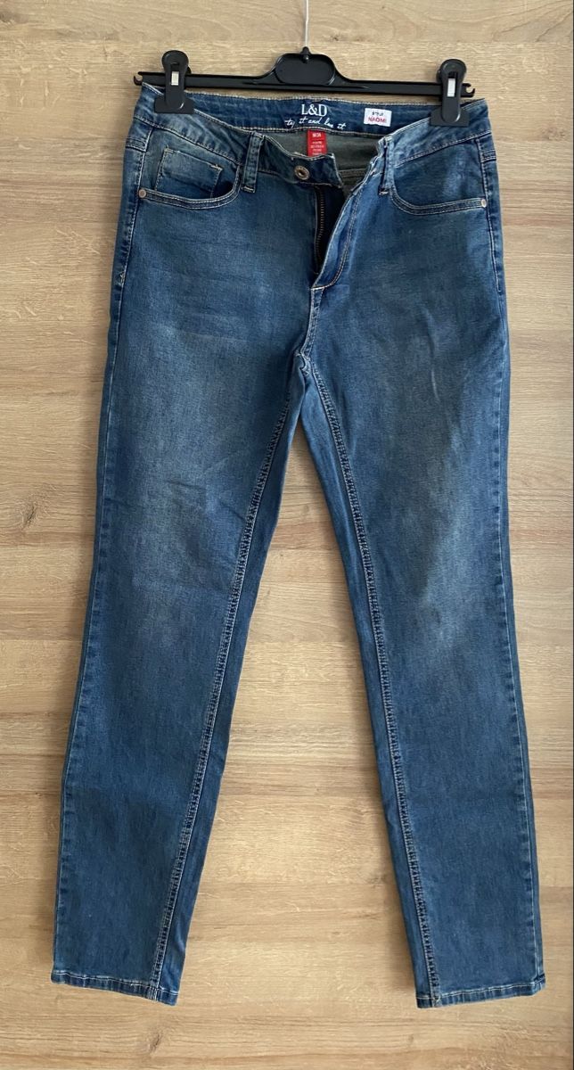 Jeans: Damen Jeans – D'occasion à Ennenda par mar_kz98