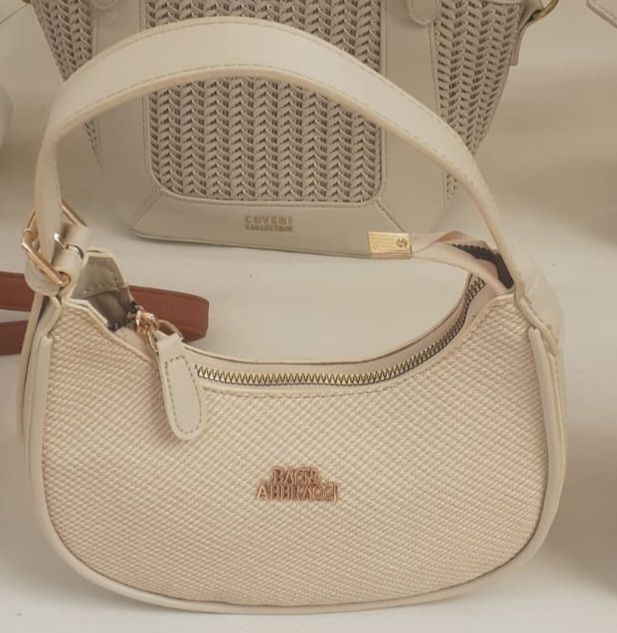 Sacs femmes: Handtasche Creme neu – Neuf avec emballage d'origine à Neuhausen par Nicolino92