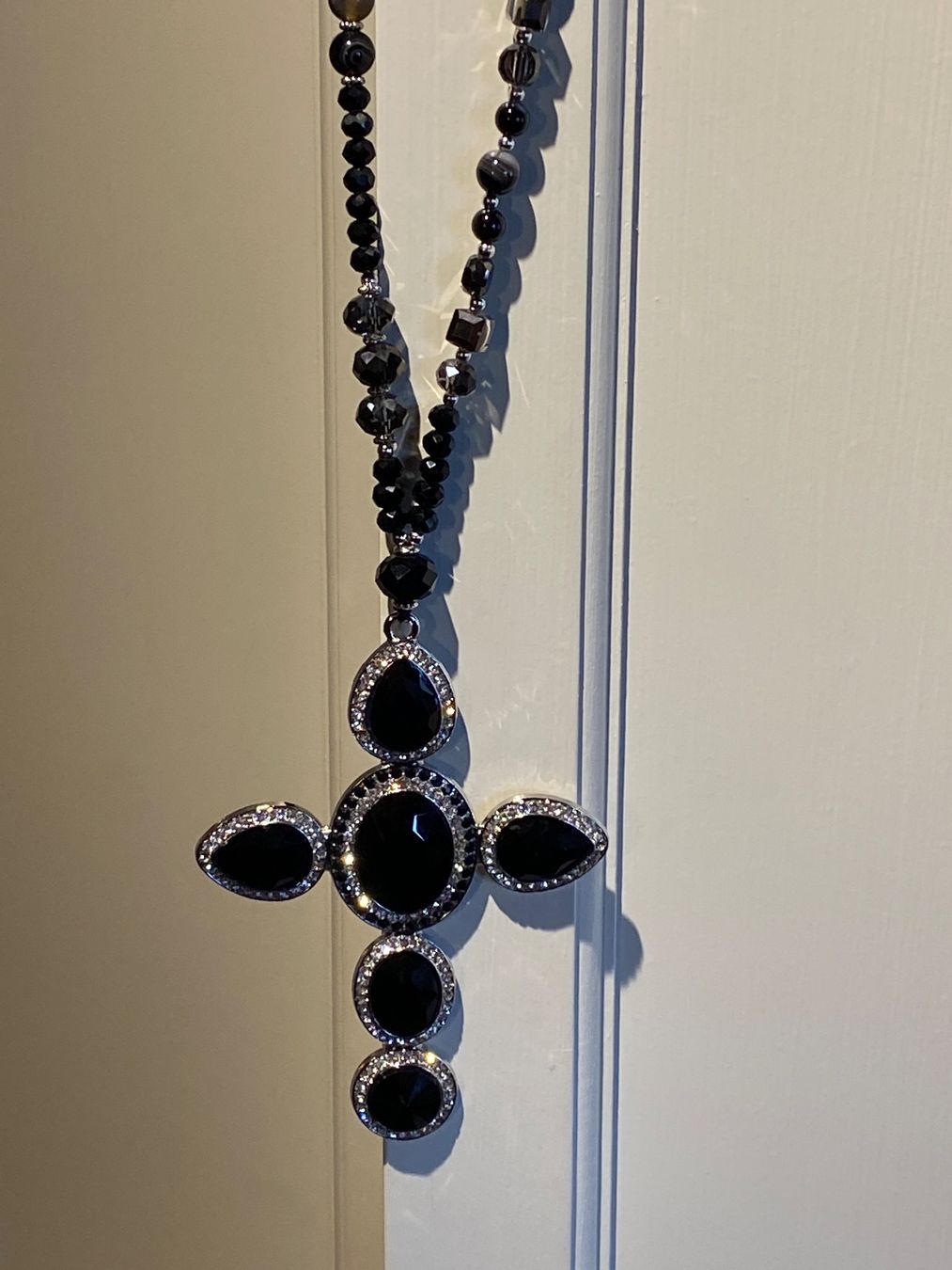 Catenine: PERLEN HALSKETTE LANG-SCHWARZ-SILBER – Nuovo e nell'imballaggio originale da Meienried venduto da ManuelaBoutique 2