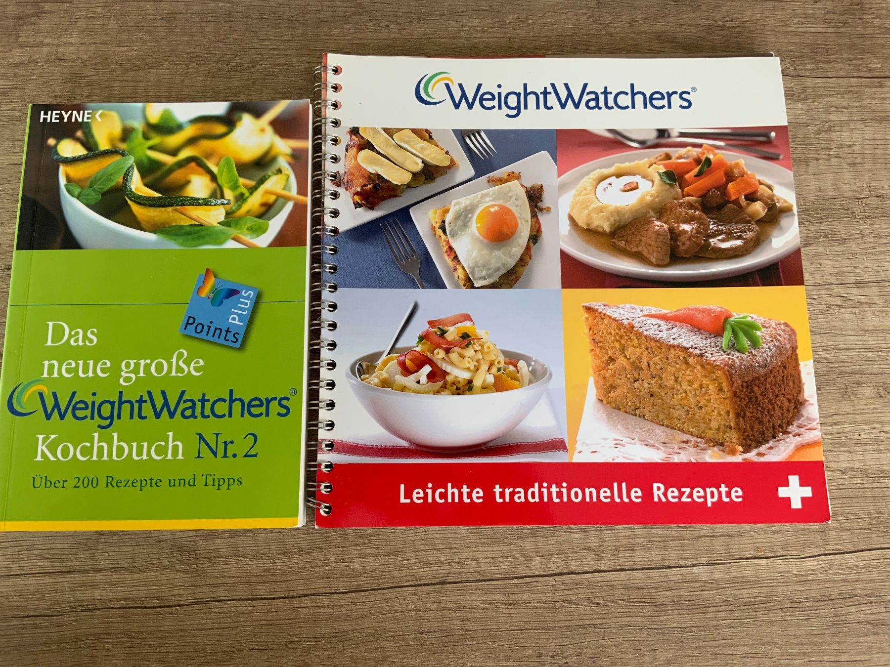 Bücher: WeightWatchers Kochbücher – Gebraucht aus Schübelbach von Hecht11.