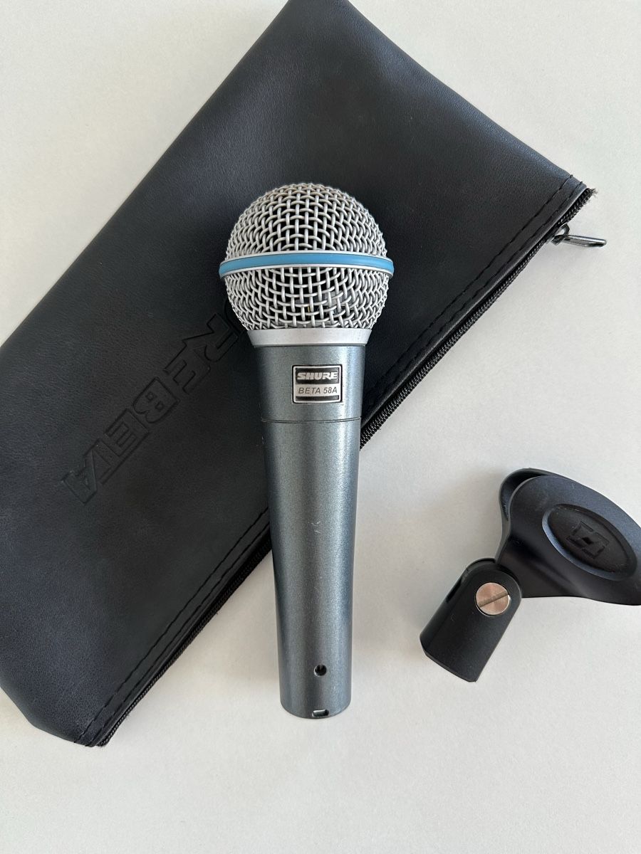 Shure Microfoni: Shure Beta 58A Mikrofon + XLR Kabel, Pop-Filter - GRATIS – Usato da Oberuzwil venduto da PreownedAllure