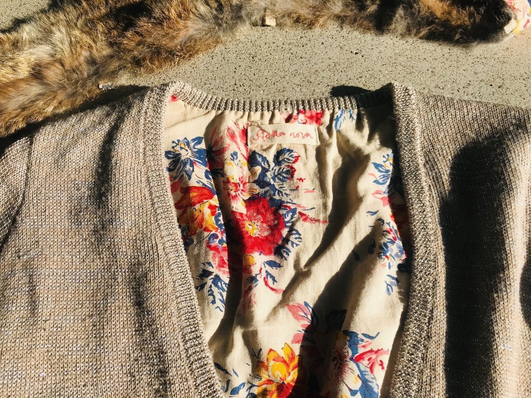 Giacche: Strickjacke design, Echtfellkragen, 38 – Usato da Richterswil venduto da Solemare47Nicole 1
