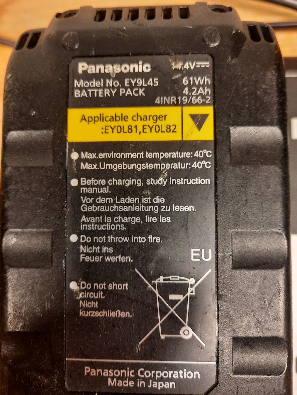 Panasonic Caricatori & Batterie: 2 Akku mit Ladegerät Panasonic – Usato da Uttigen venduto da phi_lg9r 1