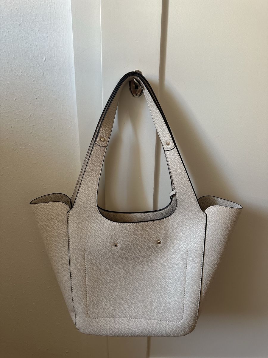 Guess Sacs femmes: Guess Handtasche – Neuf (Voir description) à Chur par ang_qft7 1