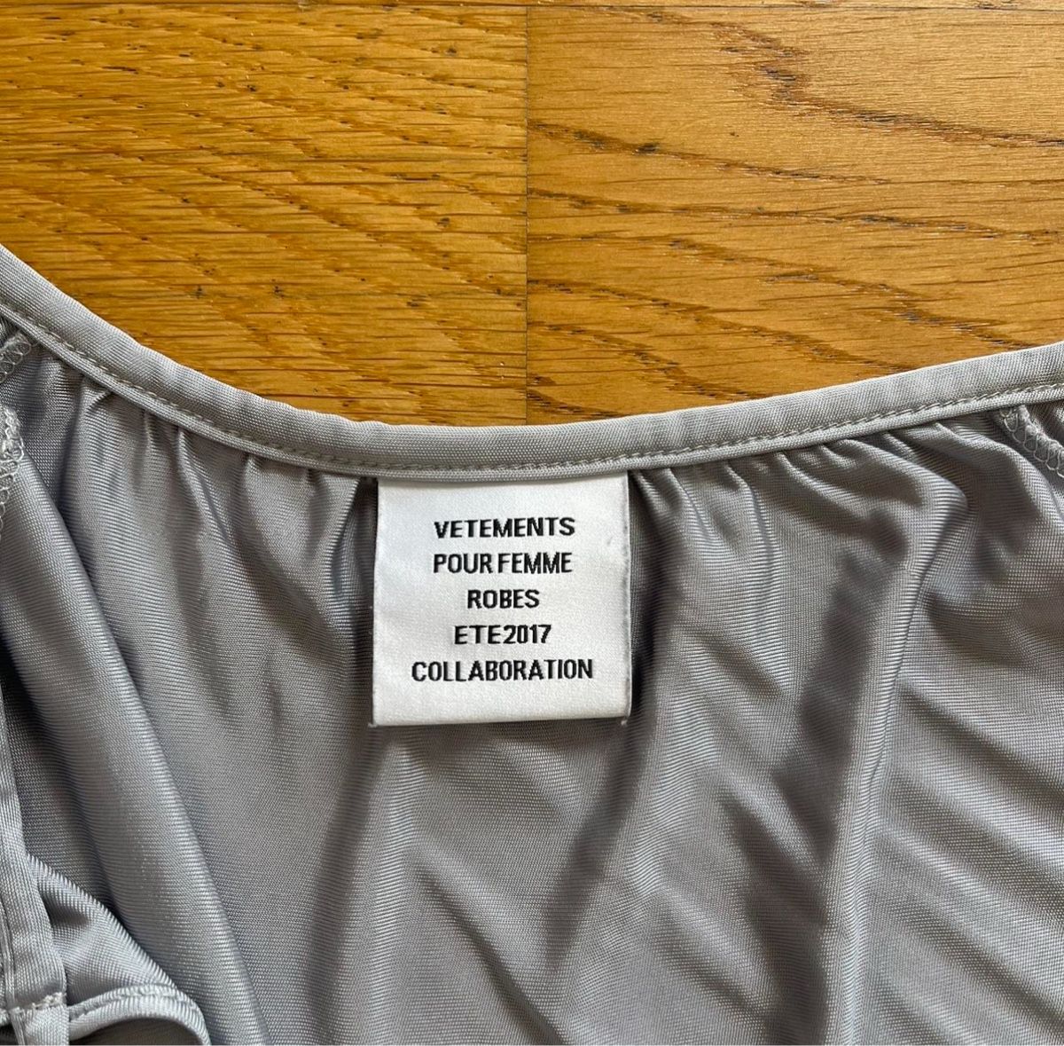 Kleider: Vetements Dress 2017 – Gebraucht aus Mellingen von arf_5656 3