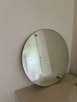 Wall mirror
