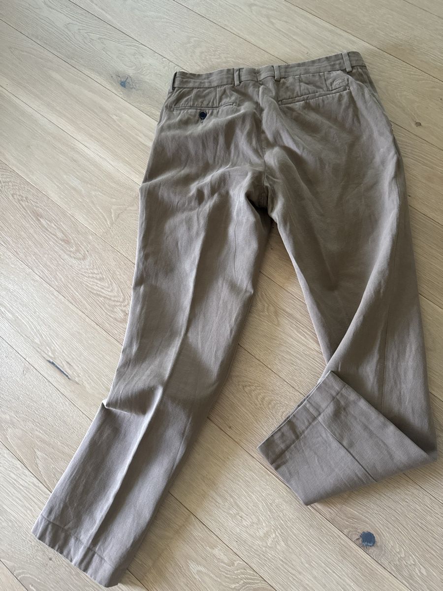 Lacoste Pantaloni: Lacoste Herrenhose braun – Usato da Nürensdorf venduto da Hlen 1