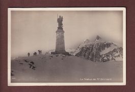 GRAND-SAINT-BERNARD - Statue // pli //