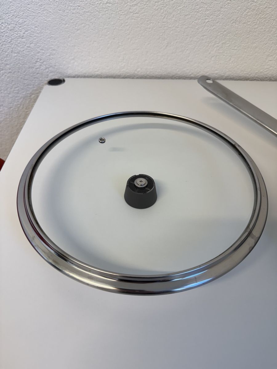 Ikea Padelle: PFANNE MIT DECKEL 28 CM – Usato da Bern venduto da carminel8 2