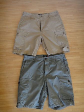 "Dockers" Cargo Shorts Khaki und Olivgrün Grösse 33