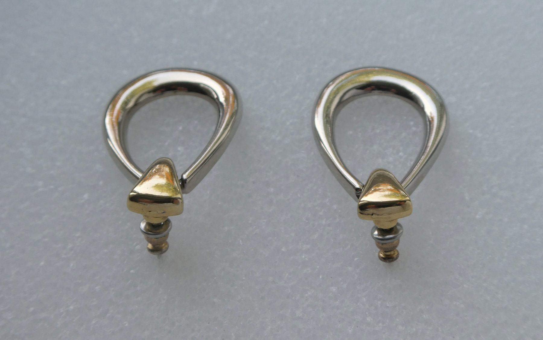 Orecchini pendenti & Orecchini a lobo: Ohrstecker Ohrringe Tropfen golden silbern – Usato da Frauenfeld venduto da dhour 1