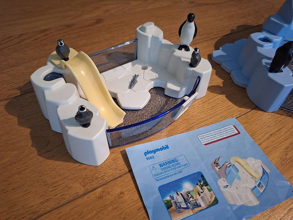 2 Playmobil Pinguin-Becken 3