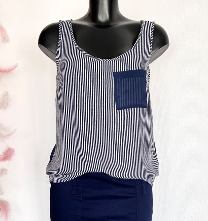 NEU ☀️ Gr XS/S 34/36 ONLY blau-weiss gestreiftes Top
