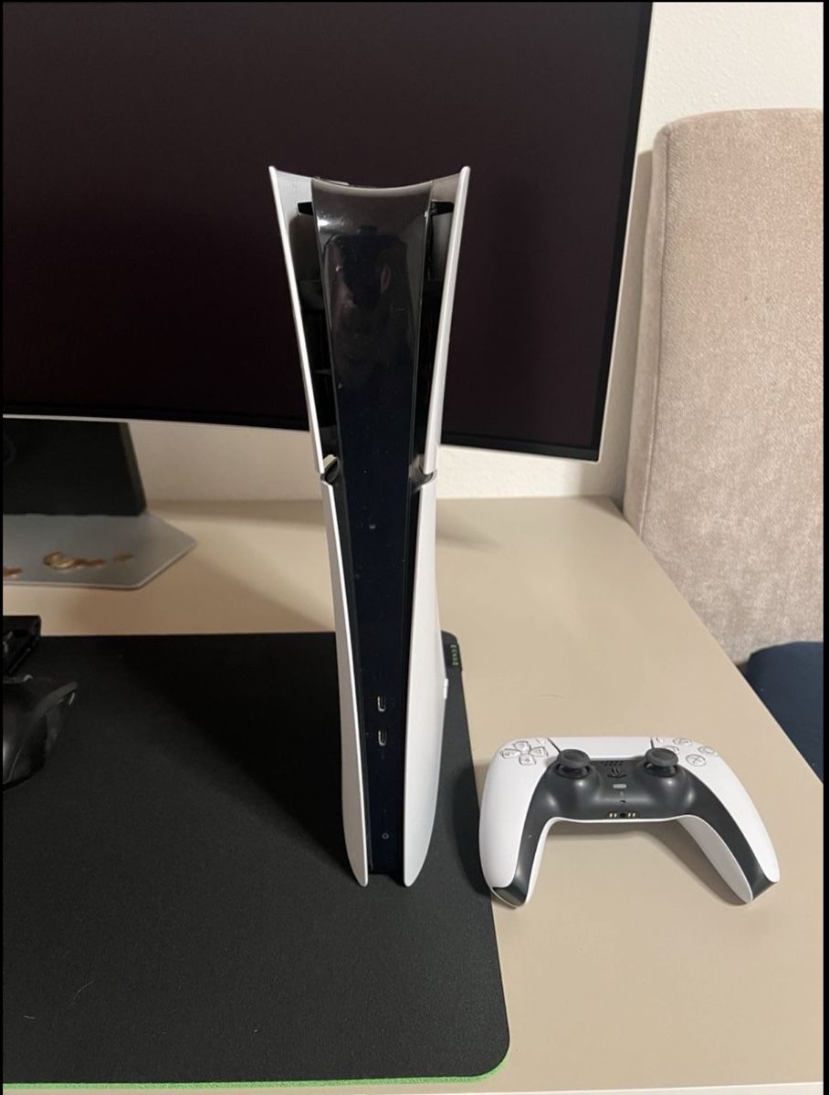 Sony Konsolen: Sony PS5 Digital Console mit HP Bildschirm – Gebraucht aus Zürich von inf_7c5k 2