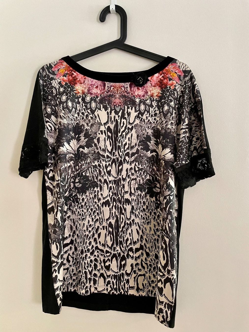 Marc Cain Camicette: MARC CAIN - Samt/Seidenshirt N4 – Nuovo e nell'imballaggio originale da Spreitenbach venduto da Jessy8