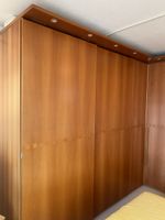 Kleiderschrank aus Kirschbaum der Marke Verardo