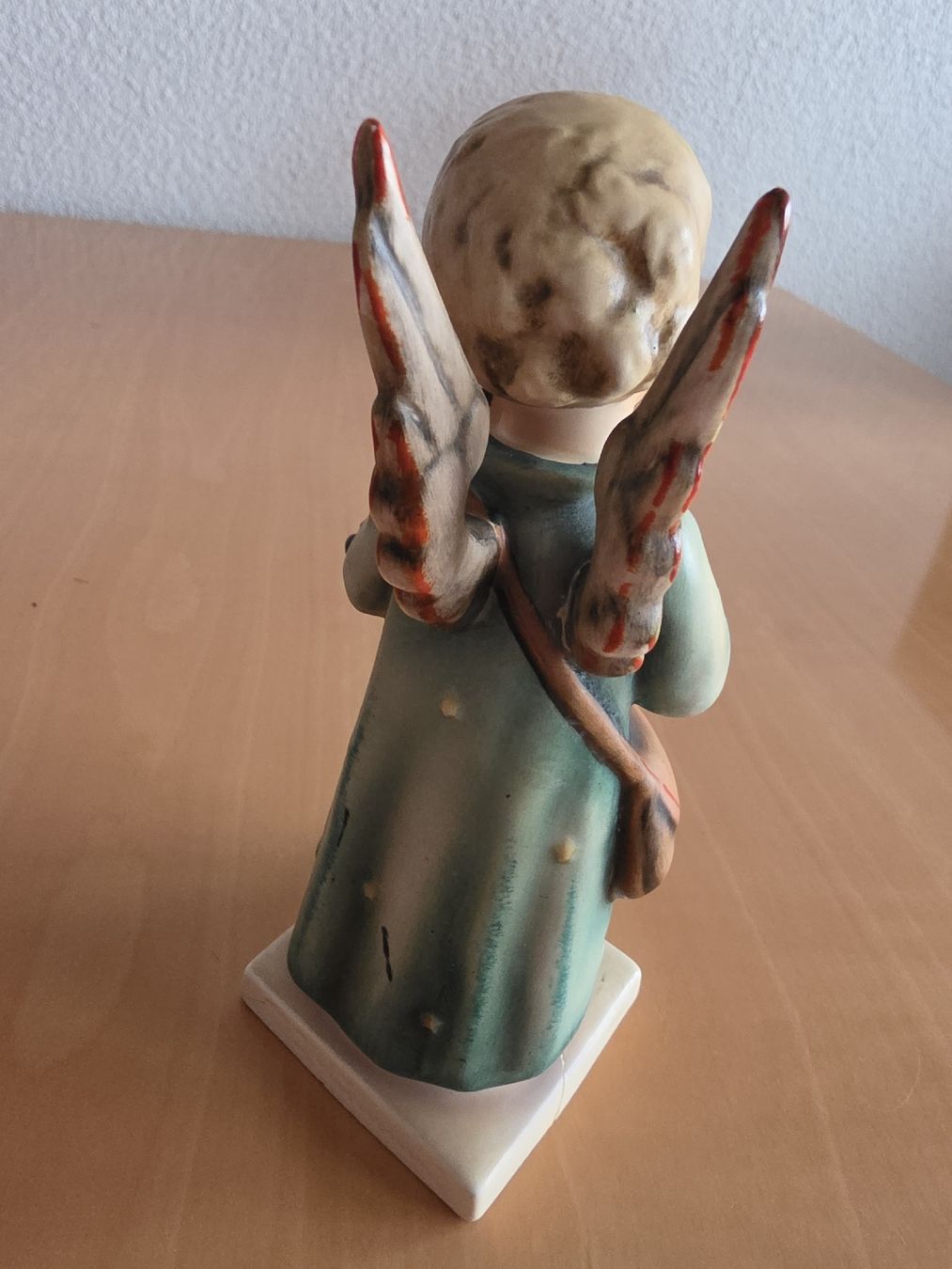 Hummel Statuette: Hummel Keramikfigur grosser Engel mit Violine  – Usato da Uetendorf venduto da .Eidgenosse. 3