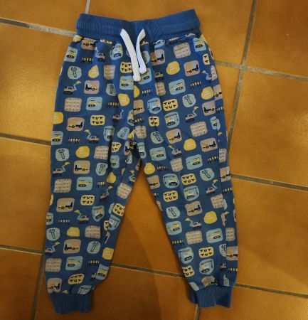 Trainerhose gr. 104