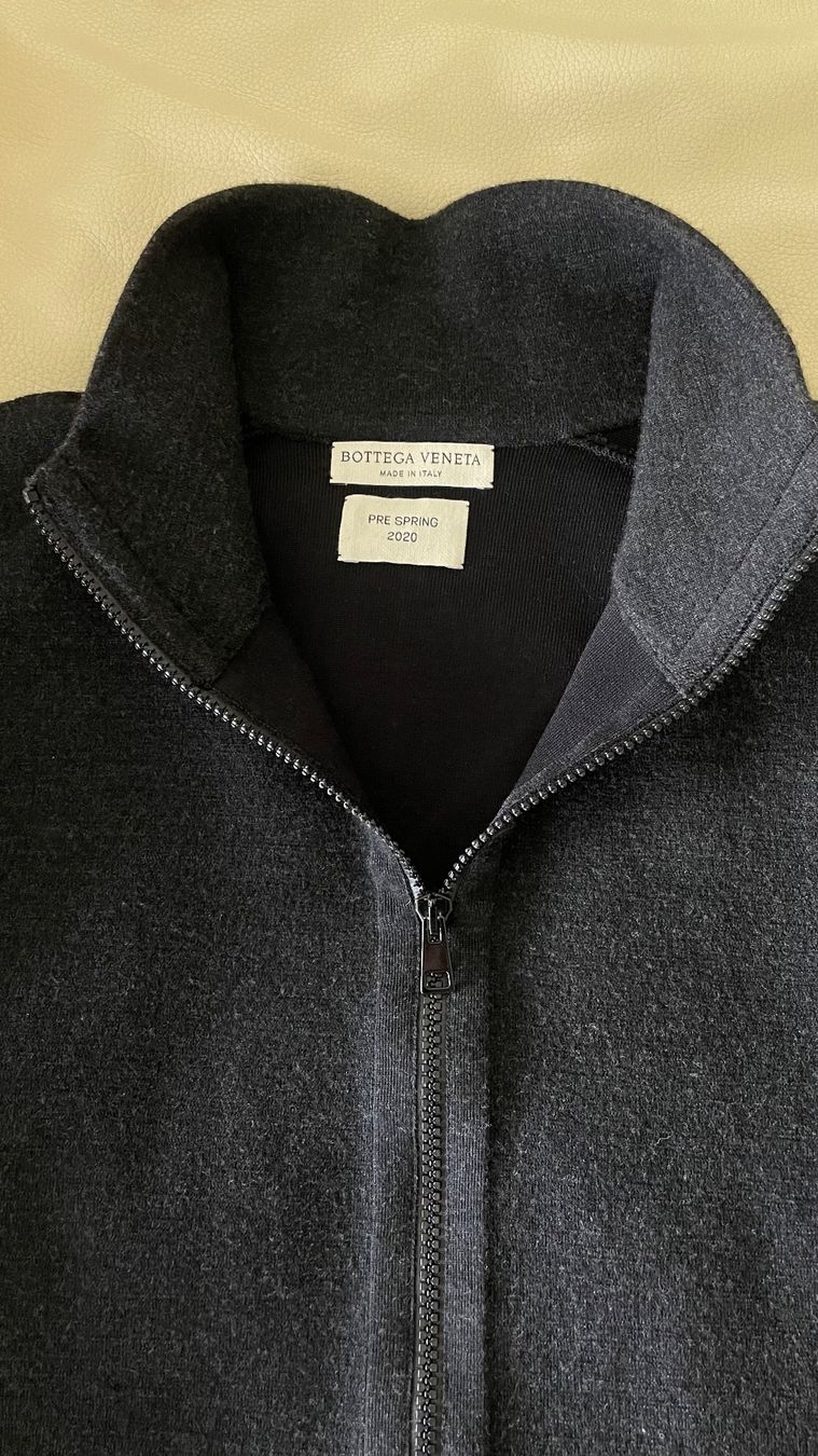 Giacche: Bottega Veneta Strickjacke – Nuovo (secondo la descrizione) da Wohlen AG venduto da Markomakii 1