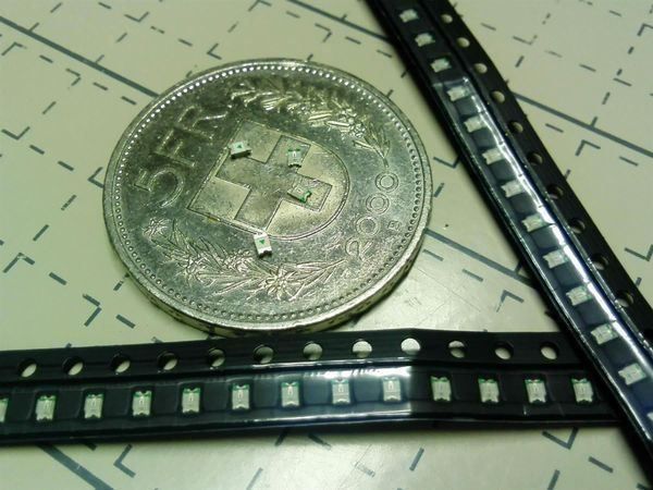 Componenti elettronici: LED SMD 0805, gelb 50Stk – Nuovo (secondo la descrizione) da Luzern venduto da Salefactory 1