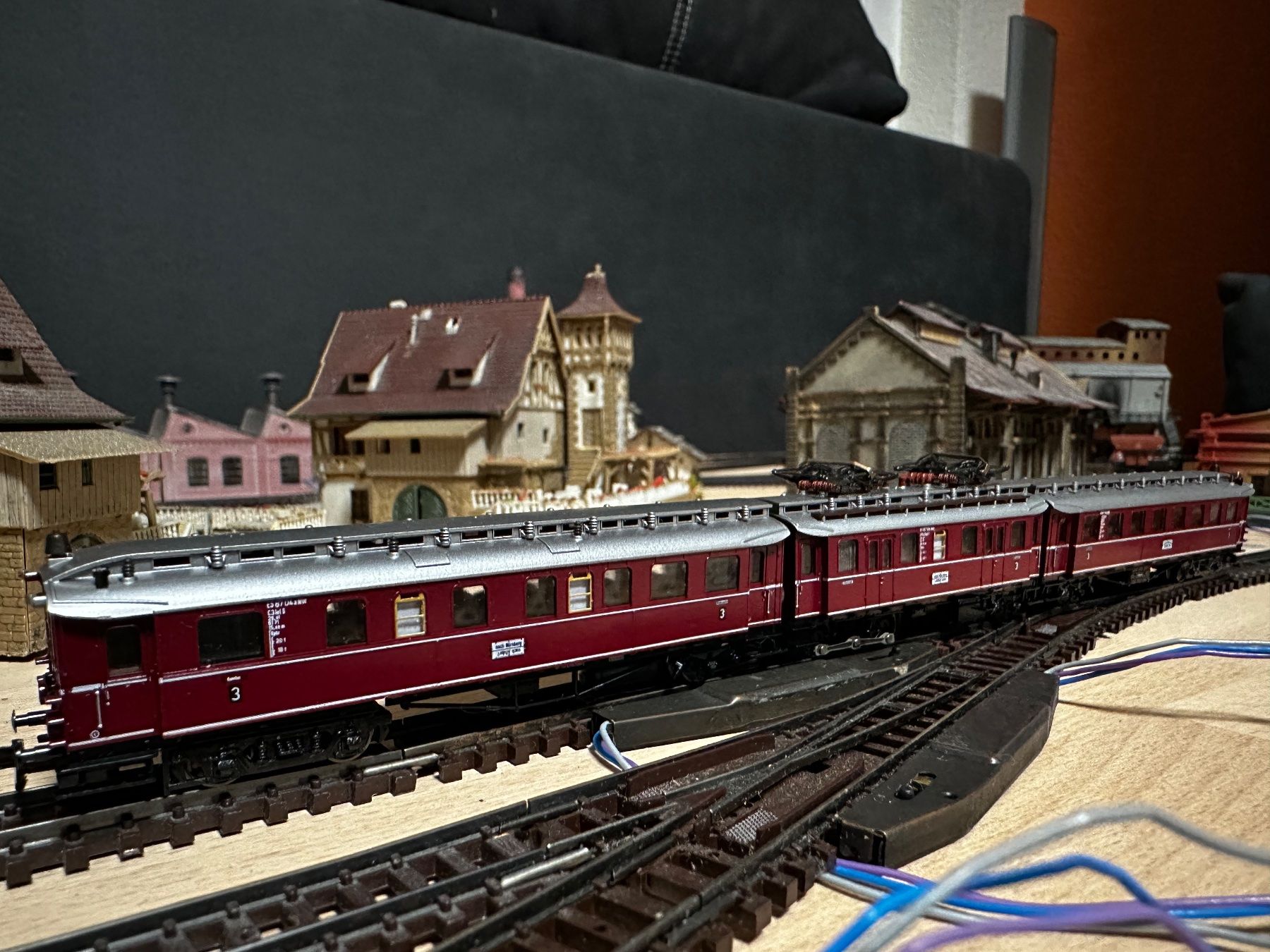 Trix Modelleisenbahnen: Elektrolok Minitrix 2973 - E7502 – Gebraucht aus Abtwil SG von Sportedelweiss 3