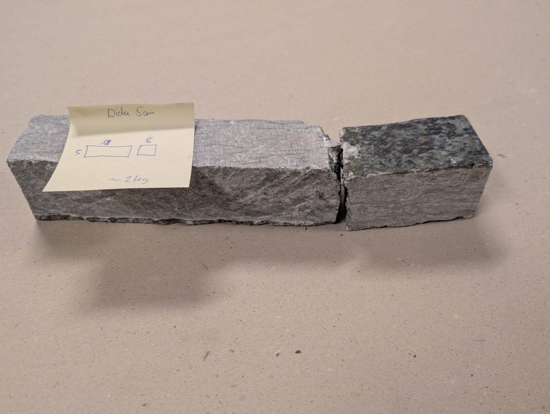 Smerigliatrici & Lucidatrici: Schweizer Speckstein – Usato da Näfels venduto da Ag3 1