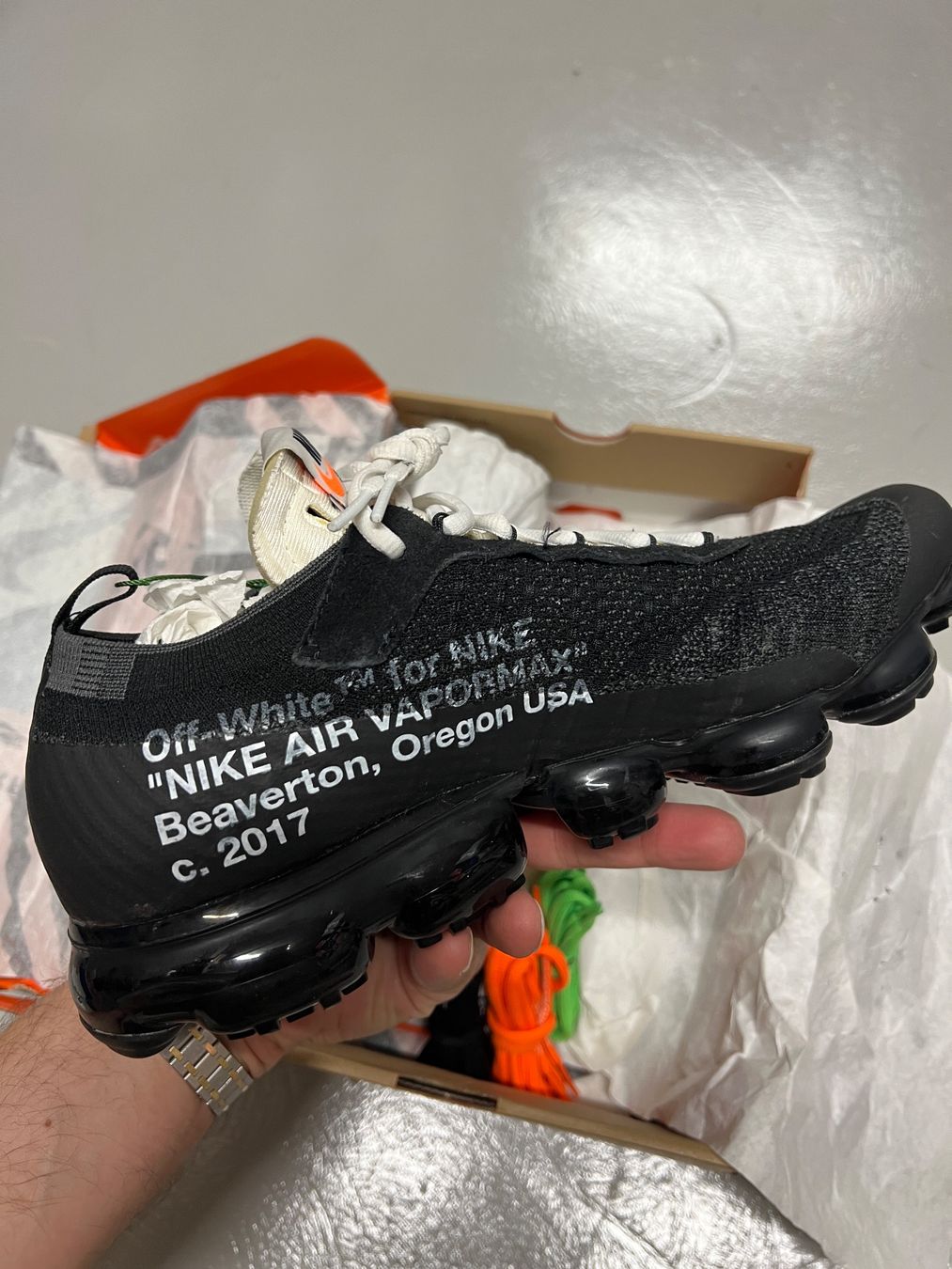 Nike Scarpe da uomo: Air VaporMax Off-White - EU 45.5 – Nuovo e nell'imballaggio originale da Bern venduto da ElevenFive 6