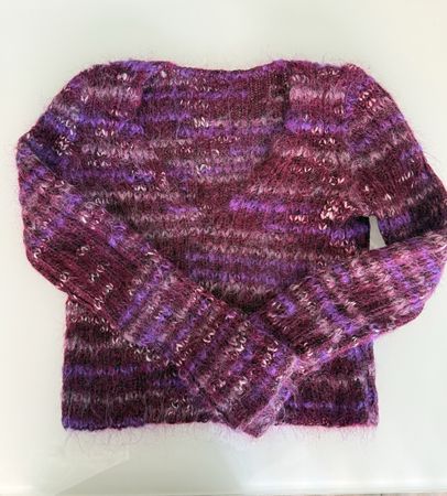 handmade Pullover aus Mohair lila gestreift Grösse S/M