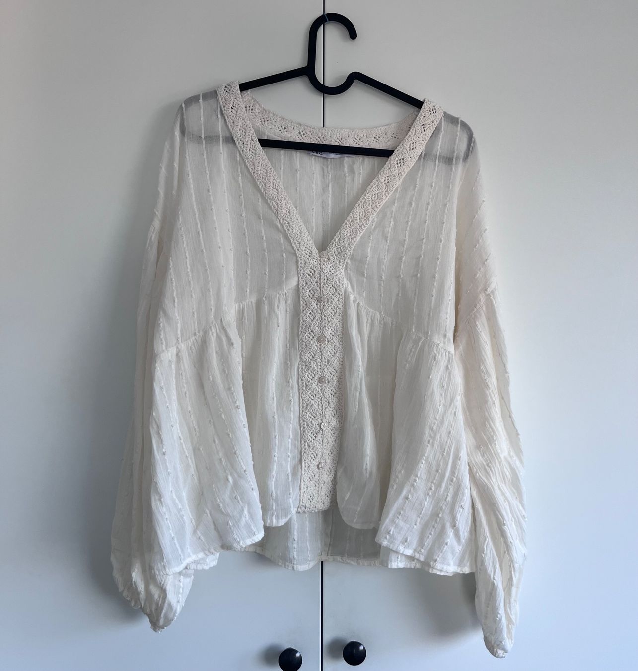 Zara Chemisiers: Bluse – Neuf (Voir description) à Oberrieden par sardi03