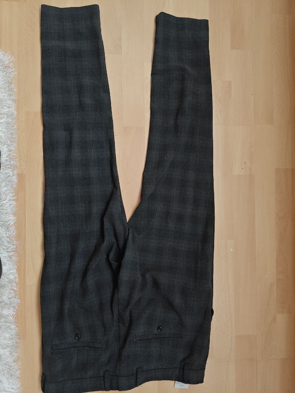 Pantaloni: Dunkelgraue Stoffhose Jack&Jones – Usato da grafstal venduto da dav_8xlw 1