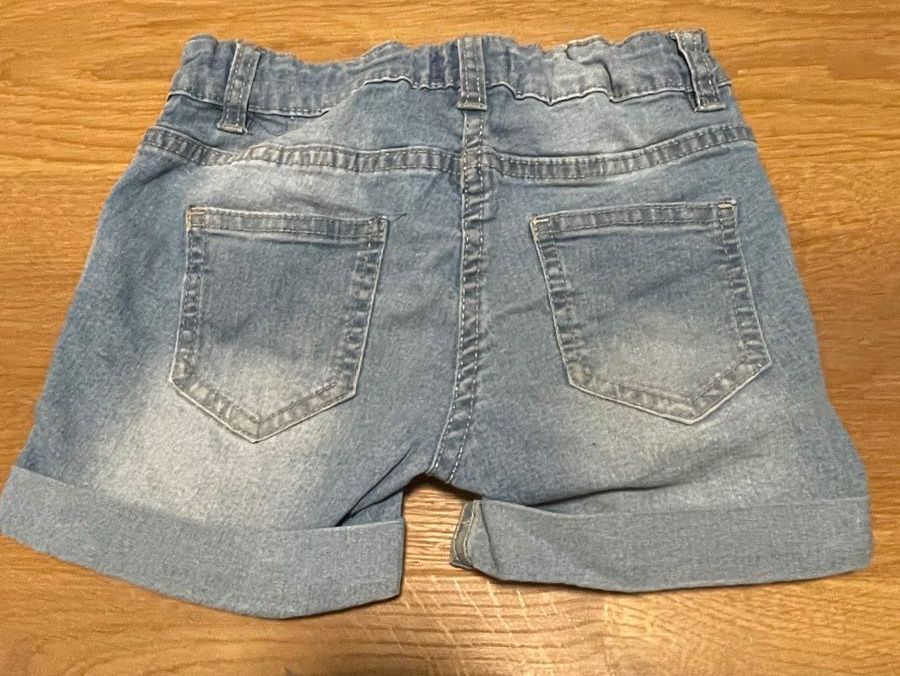 Pantaloni: Shorts / Kurze Hosen – Usato da Aarwangen venduto da erd_ngx8 1