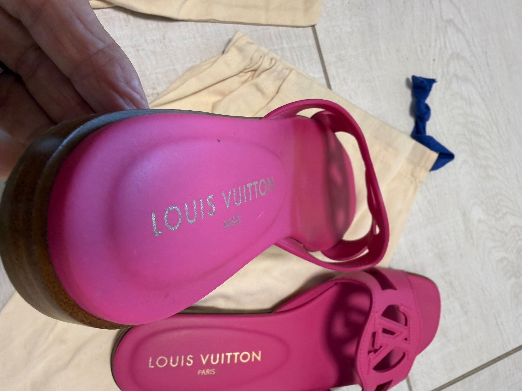 Louis Vuitton Scarpe da donna: Mules plates LOUIS VUITTON Isola 36.5 – Usato da RICHTERSWIL venduto da mftjt63 3