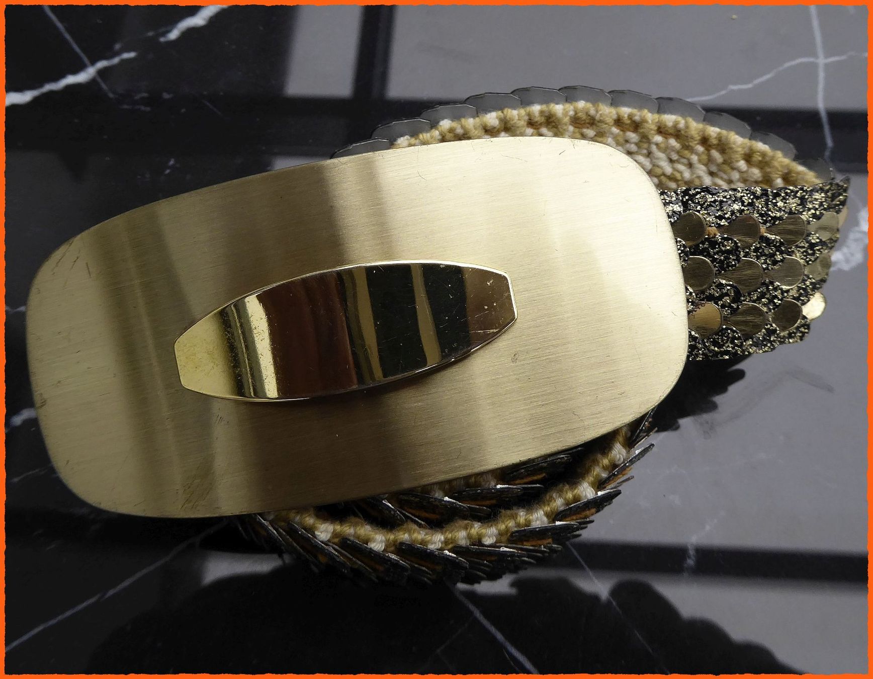 Gürtel: Schlangen Stretch Gürtel Goldfarbig Gr.S ca. 62cm lang – Gebraucht aus Oberglatt ZH von 123Gebraucht 2