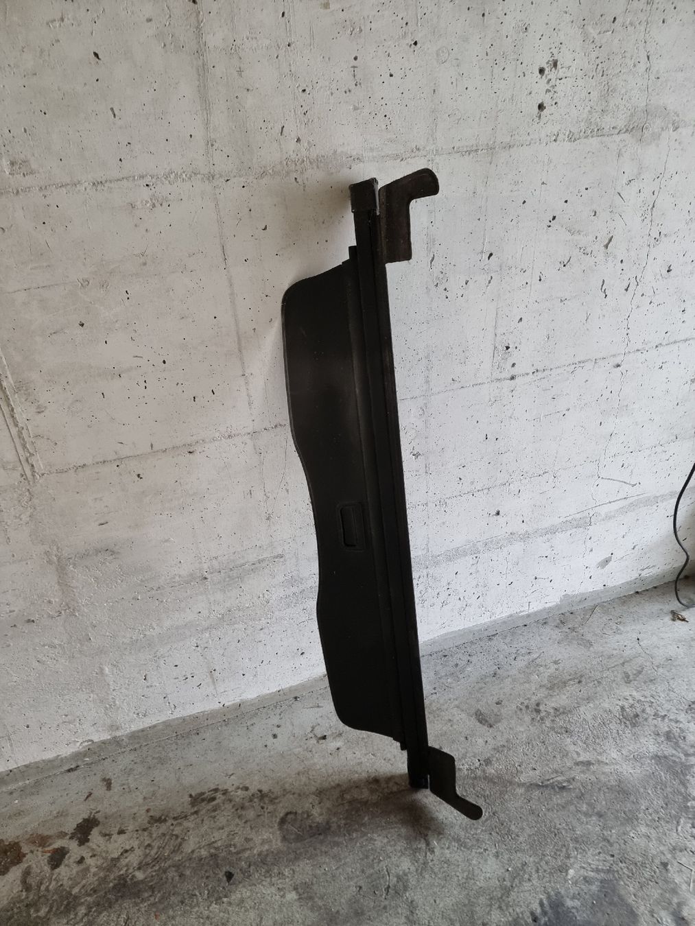 Tutti pezzi di ricambio auto: Kofferraumabdeckung – Usato da Wikon venduto da Blueline01 3