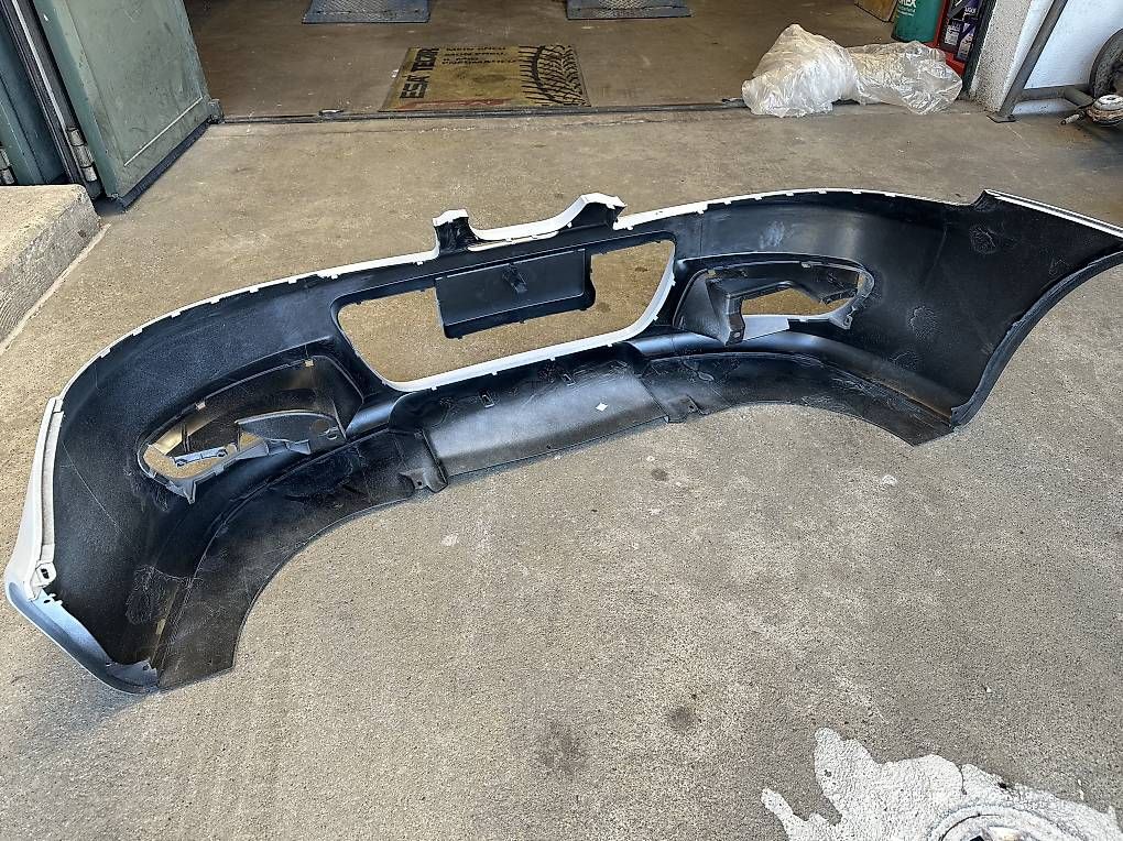 Tutti pezzi di ricambio auto: SEAT leon 1m Cupra Stossstange – Usato da Oetwil am See venduto da CarParts 2