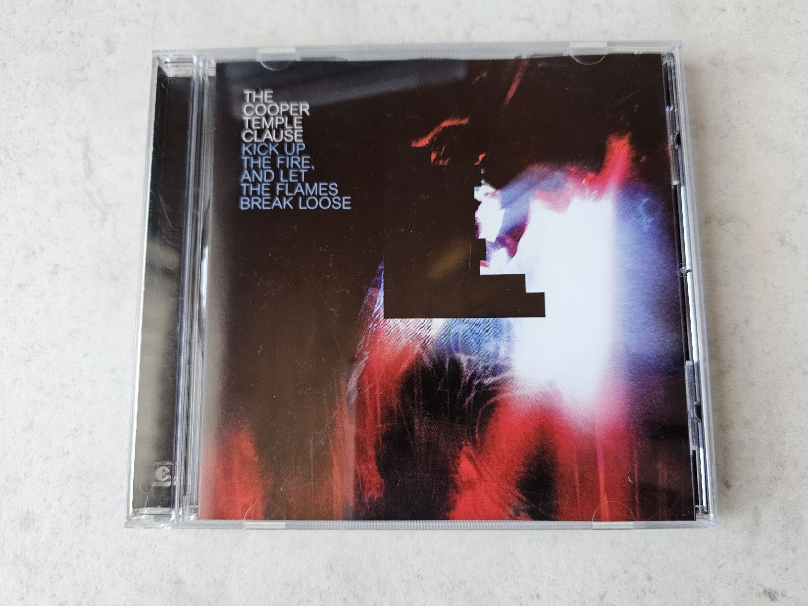 CD: The Cooper Temple Clause  -  Kick Up The Fire ... – Usato da Schneisingen venduto da backstore24