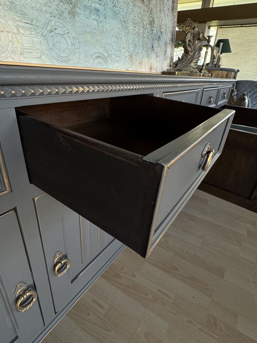 Cassettiere: Sideboard/ Kommode Massivholz Unikat – Nuovo (secondo la descrizione) da Sisseln AG venduto da ibr_c5wj 5