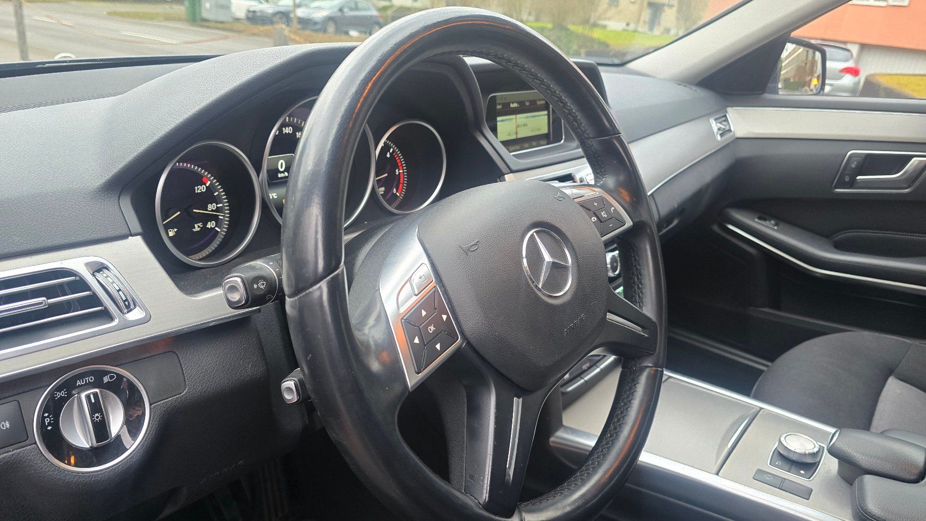 Mercedes-Benz Autos: MERCEDES-BENZ E250 CDI 4matic – Gebraucht aus Emmenbrücke von meu_2j8p 7