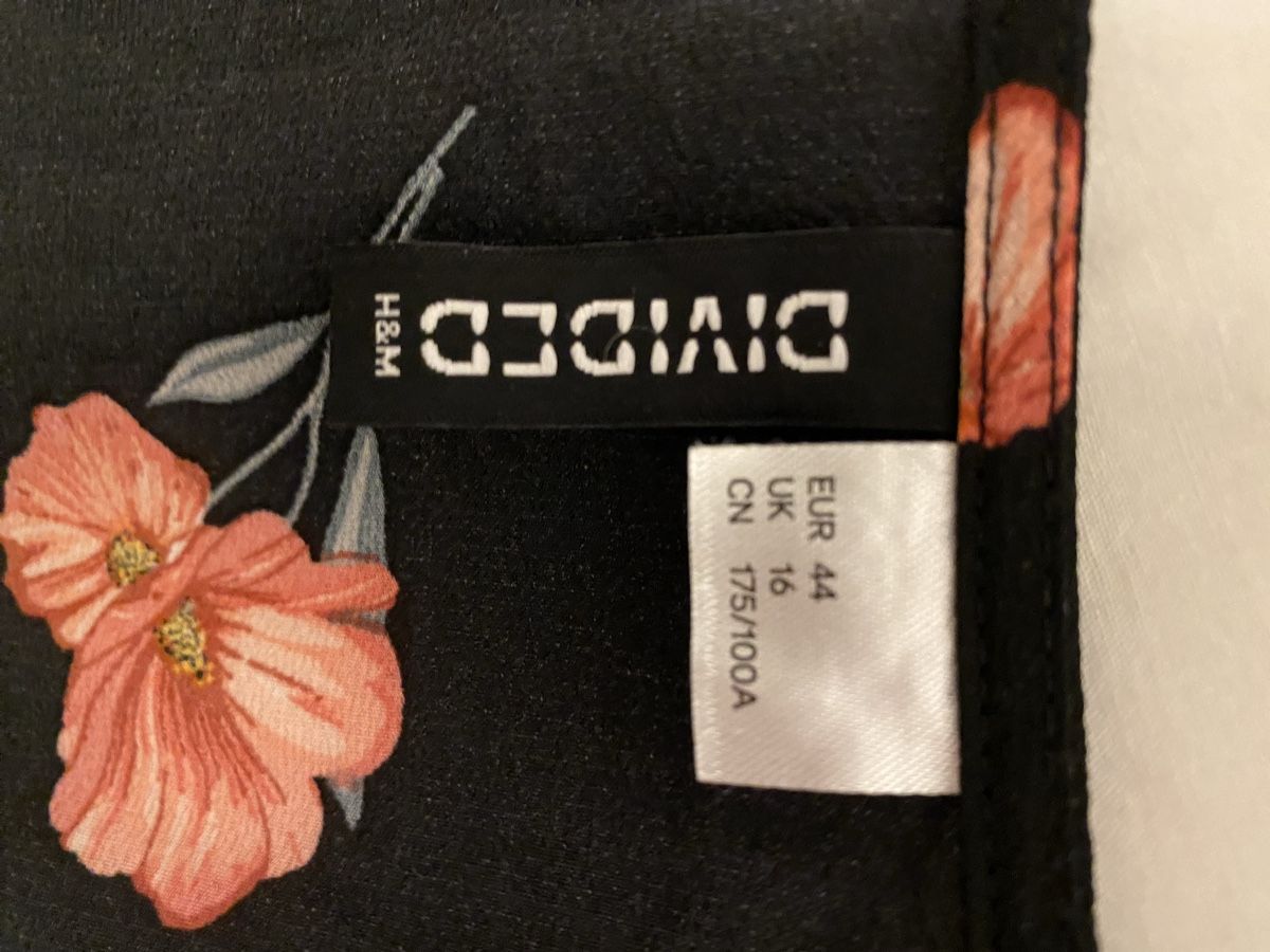 H&M Kleider: Damen Kleid Gr.44 – Gebraucht aus Pfungen von Sheki56 4