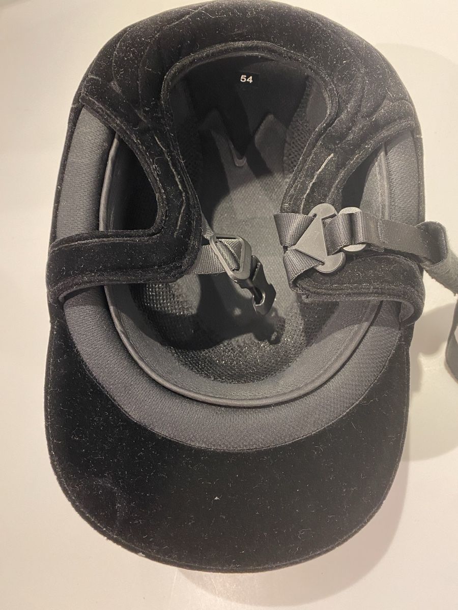 Caschi: Riding helmet 54cm – Usato da Crans VD venduto da jas_9g82 1