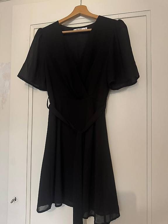 Vestiti: Robe noire - NA-KD - Taille 36 – Usato da Les Acacias venduto da DeborahK03