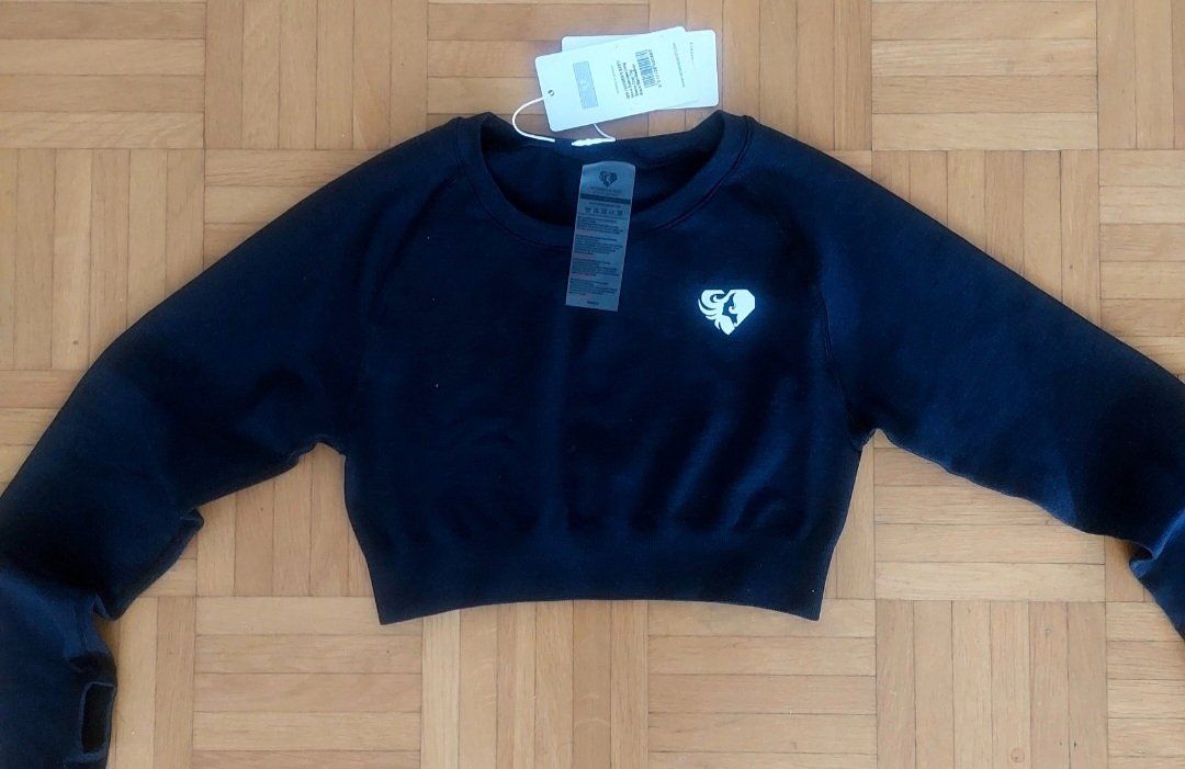 Tops: Fitnesstop crop – Neuf avec emballage d'origine à Aarau Rohr par meeruisland