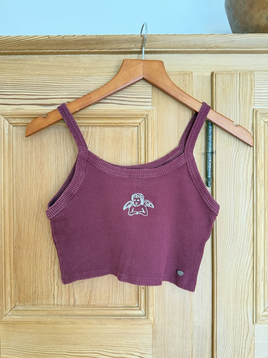 Pull&Bear Top: Pull&Bear Crop Top Bordeaux Engel | M – Usato da Samedan venduto da K7kgh