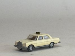 VE1- Wiking Mercedes 200 Taxi